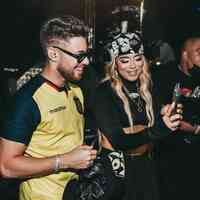 andrelfi amigas online